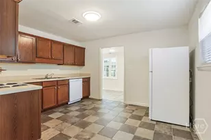 1505 W Creighton Pl, Savannah, GA 31406 - Photo 13