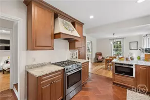 20 E 48th St, Savannah, GA 31405 - Photo 11