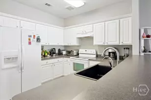 777 King George Blvd, Savannah, GA 31419 - Photo 13