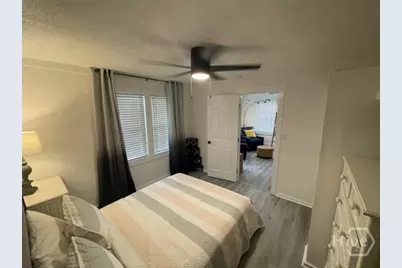 626 E Waldburg Street, Savannah, GA 31401 - Photo 27