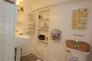 109 E Park Ave, Savannah, GA 31401 - Photo 17