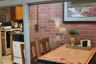 109 E Park Ave, Savannah, GA 31401 - Photo 13