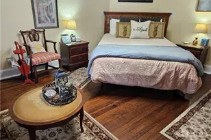 109 E Park Ave, Savannah, GA 31401 - Photo 9