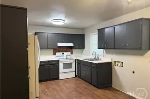 307 Strickland St, Hinesville, GA 31313 - Photo 9