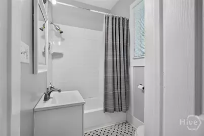 535 E 37th Street, Savannah, GA 31401 - Photo 35