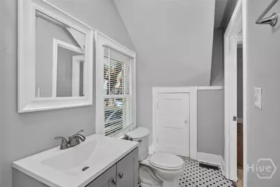 535 E 37th Street, Savannah, GA 31401 - Photo 19