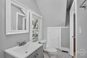 535 E 37th St, Savannah, GA 31401 - Photo 19