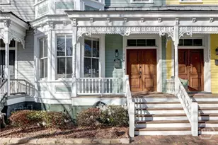 114 W Duffy St, Savannah, GA 31401 - Photo 3