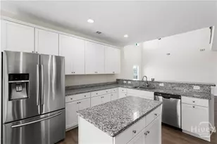 125 Grimsby Rd, Savannah, GA 31407 - Photo 13