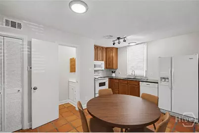 25 W Perry Street, Savannah, GA 31401 - Photo 47