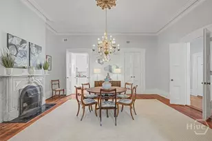 25 W Perry St, Savannah, GA 31401 - Photo 11