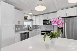 132 Pelican Dr, Tybee Island, GA 31328 - Photo 3