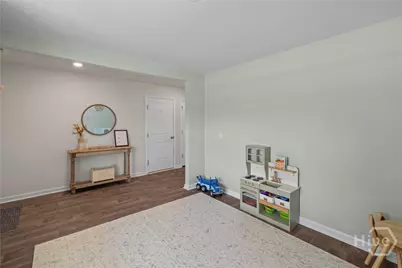 212 Skylark Road, Bloomingdale, GA 31302 - Photo 7