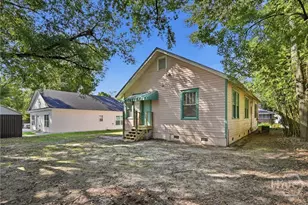 1923 Harrison St, Savannah, GA 31404 - Photo 31