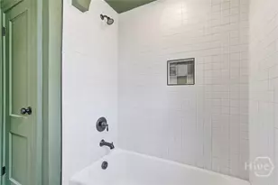 1106 E 40th St, Savannah, GA 31404 - Photo 27