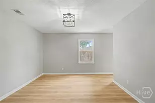 135 Backshell Rd, Savannah, GA 31404 - Photo 9
