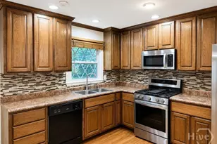 614 Valleybrook Rd, Savannah, GA 31419 - Photo 3