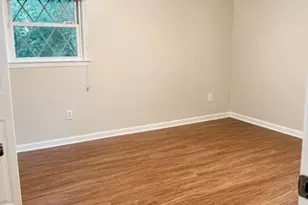 614 Valleybrook Rd, Savannah, GA 31419 - Photo 7