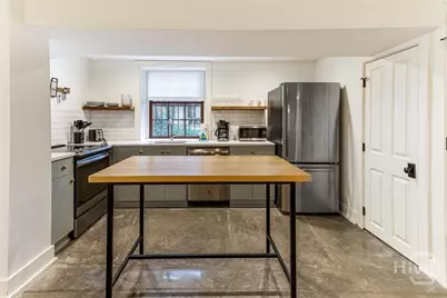 1 E Gordon Street #Garden, Savannah, GA 31401 - Photo 11