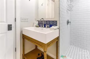 1 E Gordon St, Savannah, GA 31401 - Photo 19