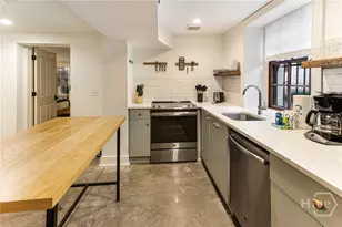 1 E Gordon St, Savannah, GA 31401 - Photo 9