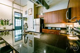 528 Selma St, Savannah, GA 31401 - Photo 7