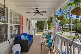 1007 Mallery St, St Simons Island, GA 31522 - Photo 7