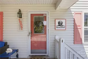 1007 Mallery St, St Simons Island, GA 31522 - Photo 9