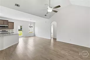 369 Brightleaf Cir, Hinesville, GA 31313 - Photo 7