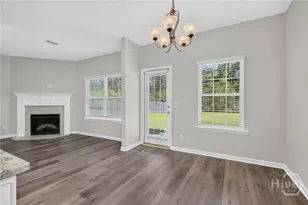 572 Brightleaf Cir, Hinesville, GA 31313 - Photo 21