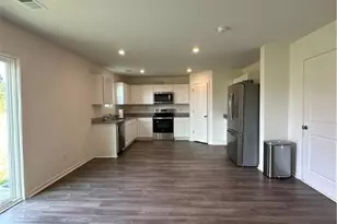 211 Foster St, Rincon, GA 31326 - Photo 3