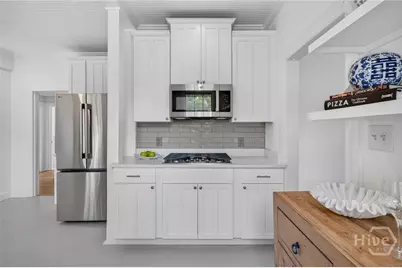 702 E 52nd Street, Savannah, GA 31405 - Photo 13