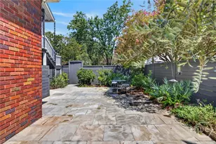 702 E 52nd St, Savannah, GA 31405 - Photo 61