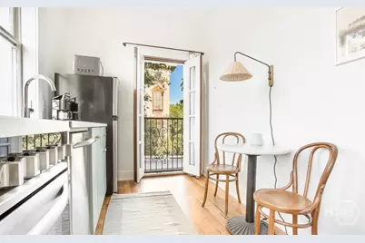1 E Gordon Street #Studio, Savannah, GA 31401 - Photo 23