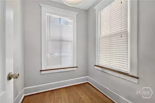 530 E 35th St, Savannah, GA 31401 - Photo 17