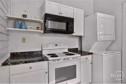 530 E 35th Street, Savannah, GA 31401 - Photo 29