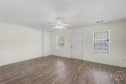 1202 E Waldburg Street, Savannah, GA 31404 - Photo 9
