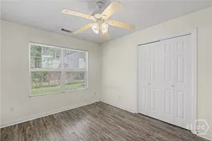 1202 E Waldburg St, Savannah, GA 31404 - Photo 17