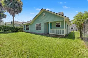 1202 E Waldburg St, Savannah, GA 31404 - Photo 27
