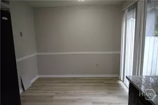 1100 Pineland Ave, Hinesville, GA 31313 - Photo 7