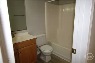1100 Pineland Ave, Hinesville, GA 31313 - Photo 11