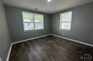 112 Norton St, Savannah, GA 31415 - Photo 9