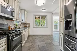 546 Columbus Dr, Savannah, GA 31405 - Photo 17