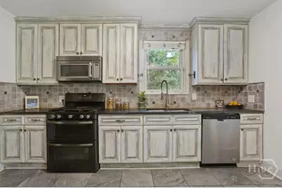 546 Columbus Drive, Savannah, GA 31405 - Photo 15