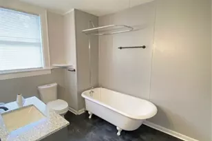 538 E 37th St, Savannah, GA 31401 - Photo 5