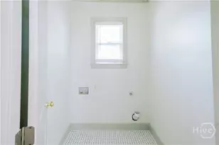 33 E 63rd St, Savannah, GA 31405 - Photo 17