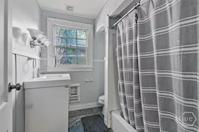 526 Durant Avenue, Savannah, GA 31404 - Photo 15