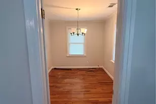 2117 E 58th St, Savannah, GA 31404 - Photo 3
