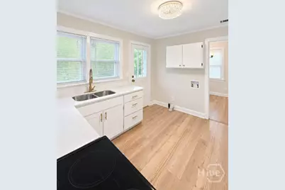 2117 E 58th Street, Savannah, GA 31404 - Photo 3