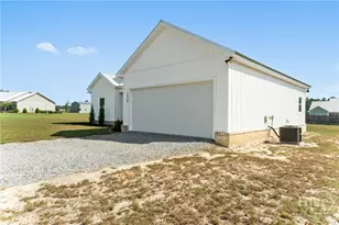 1434 Paris Ave, Swainsboro, GA 30401 - Photo 5